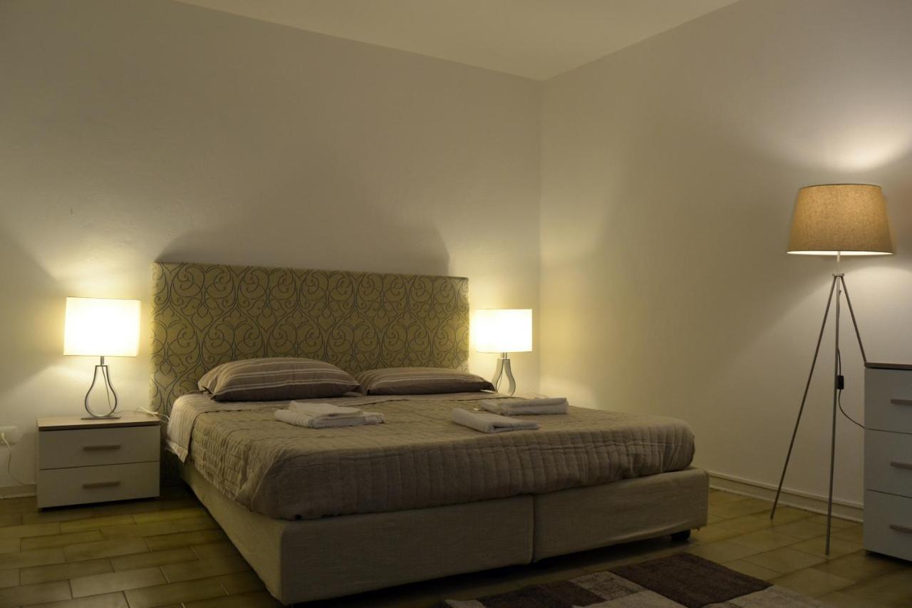 Gabrielli Rooms Et Apartments Sant Antonio Alloggio 4 M0230914084 เวโรนา ภายนอก รูปภาพ